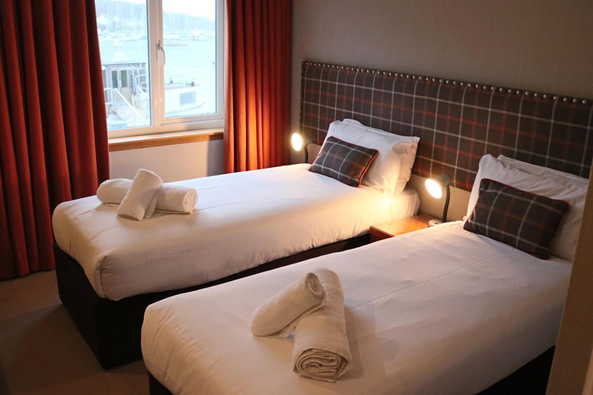 Anchor Hotel And Seabed Restaurant Тарбърт Екстериор снимка