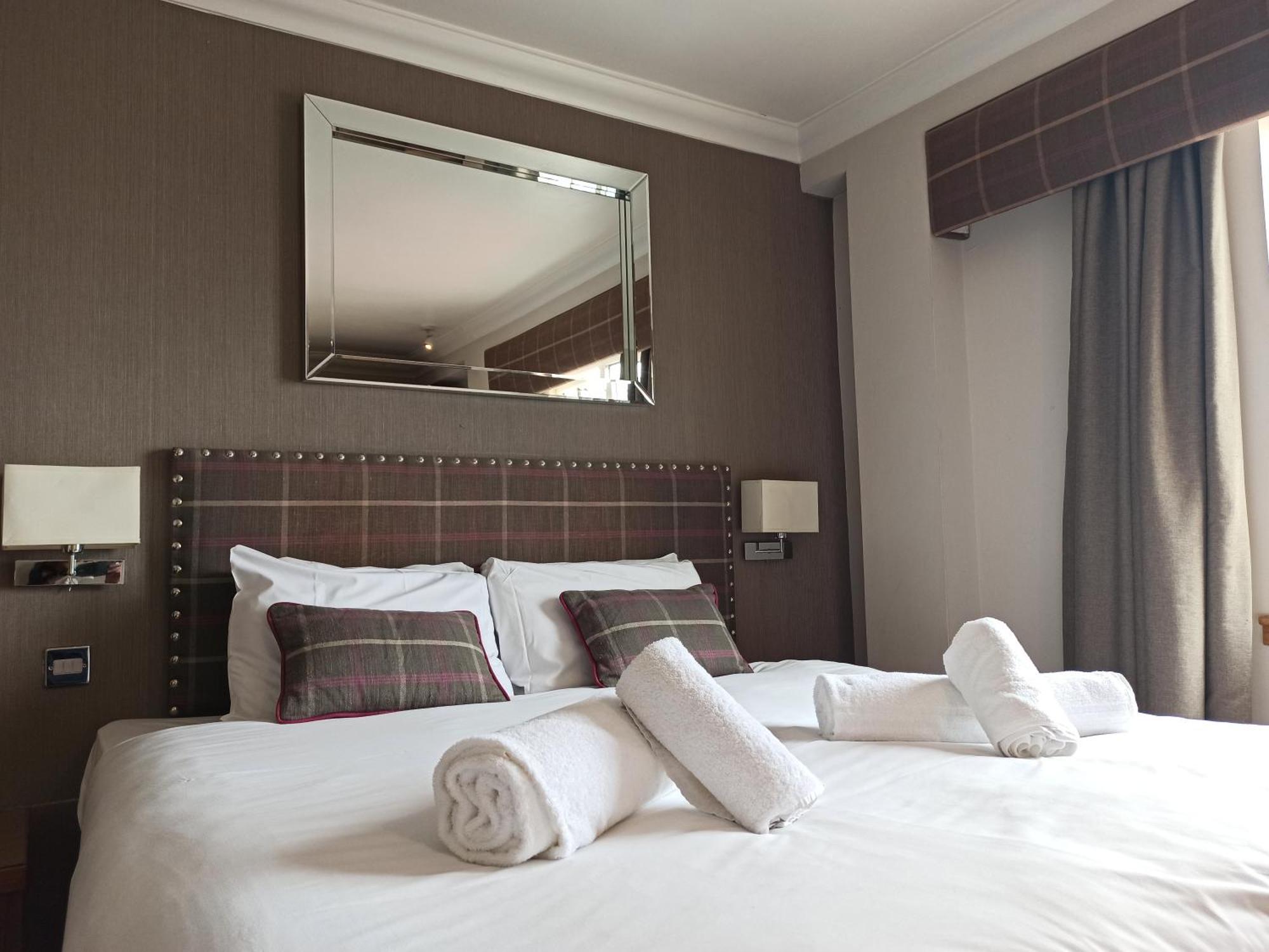 Anchor Hotel And Seabed Restaurant Тарбърт Екстериор снимка