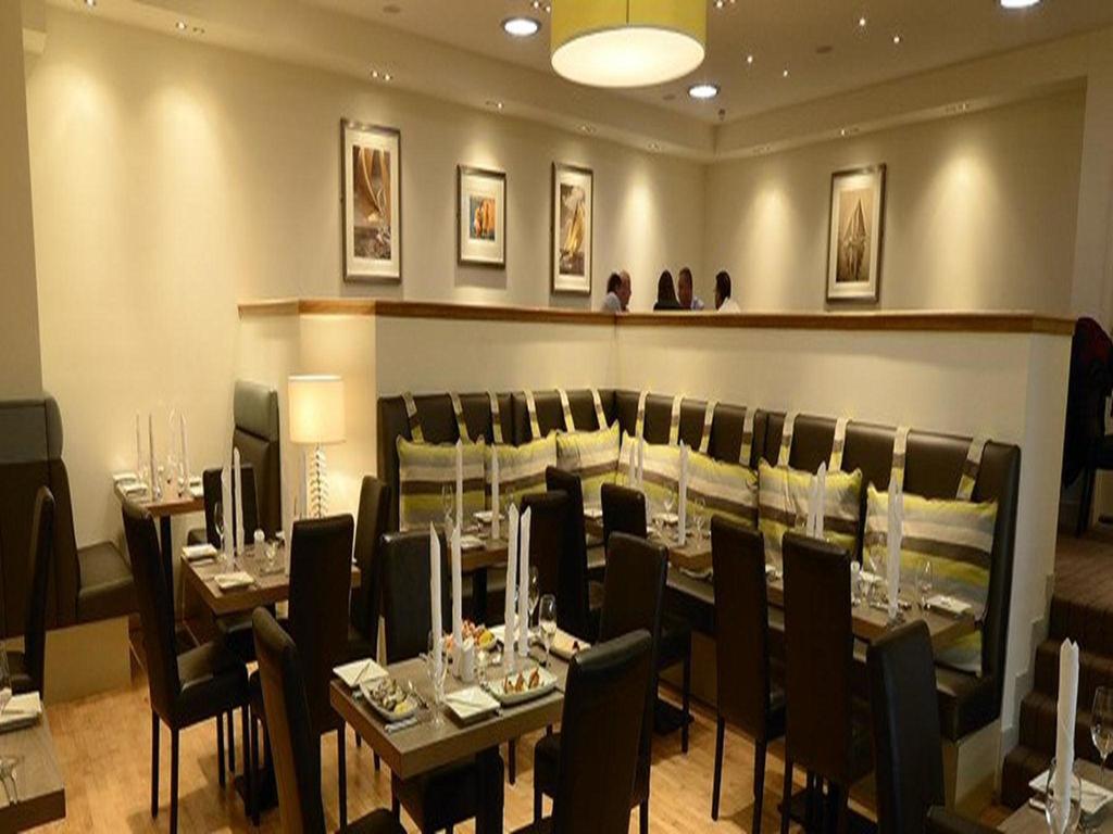 Anchor Hotel And Seabed Restaurant Тарбърт Екстериор снимка